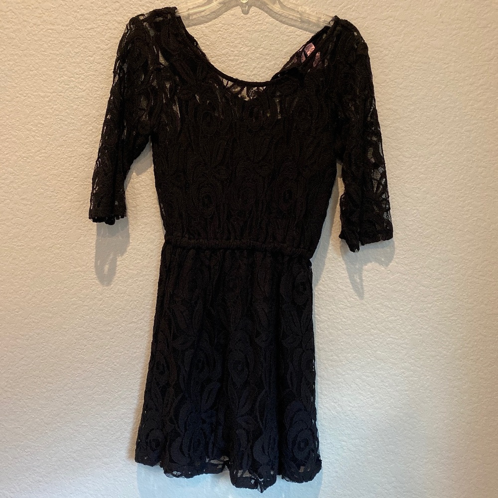 Lace mini black dress